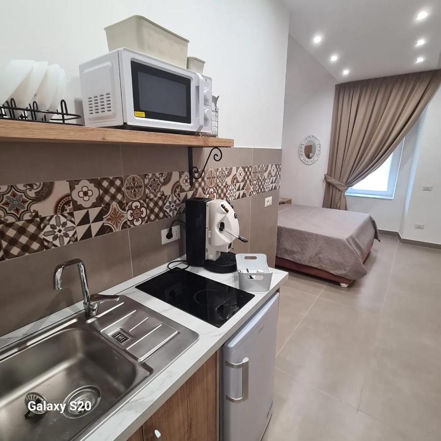 Residenza Nascari Al Plebiscito Hotel Наполи Екстериор снимка